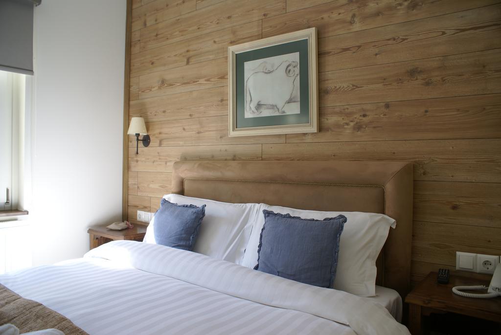 Gamila Rocks Mountain Hotel Аристі Екстер'єр фото